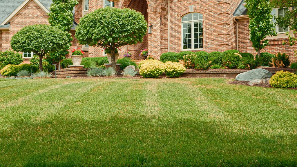 Greater Lansing Michigan Residential Landscaping Company